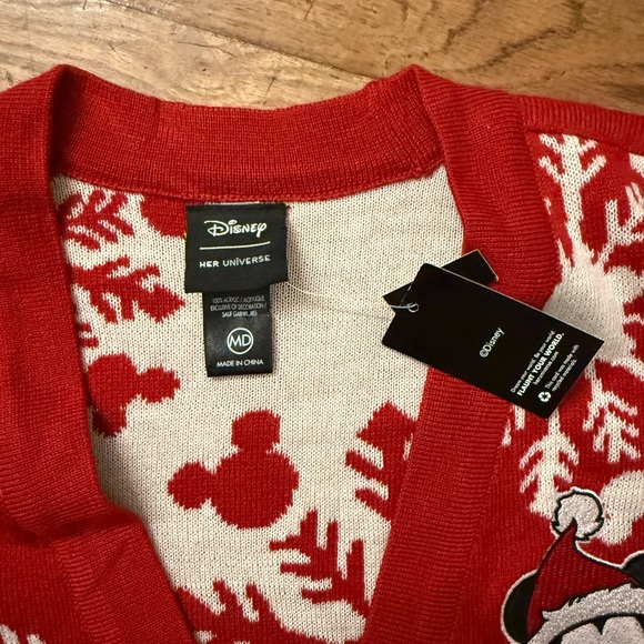 Her Universe Disney Mickey Mouse Snowflake Cardigan - Picture 5 of 5